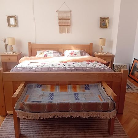 Konak Ugnji-Village Cetynia Zewnętrze zdjęcie