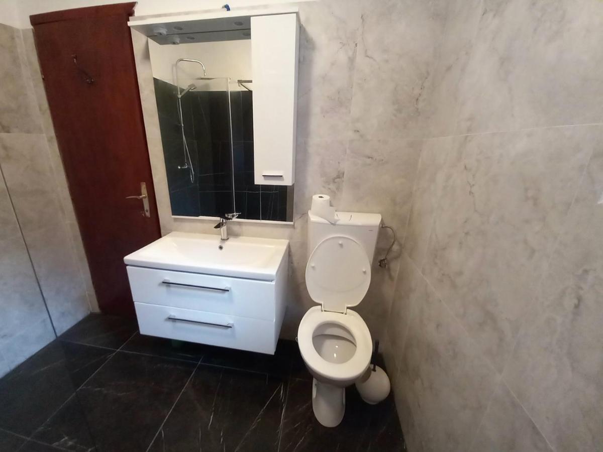 Konak Ugnji-Village Cetynia Zewnętrze zdjęcie