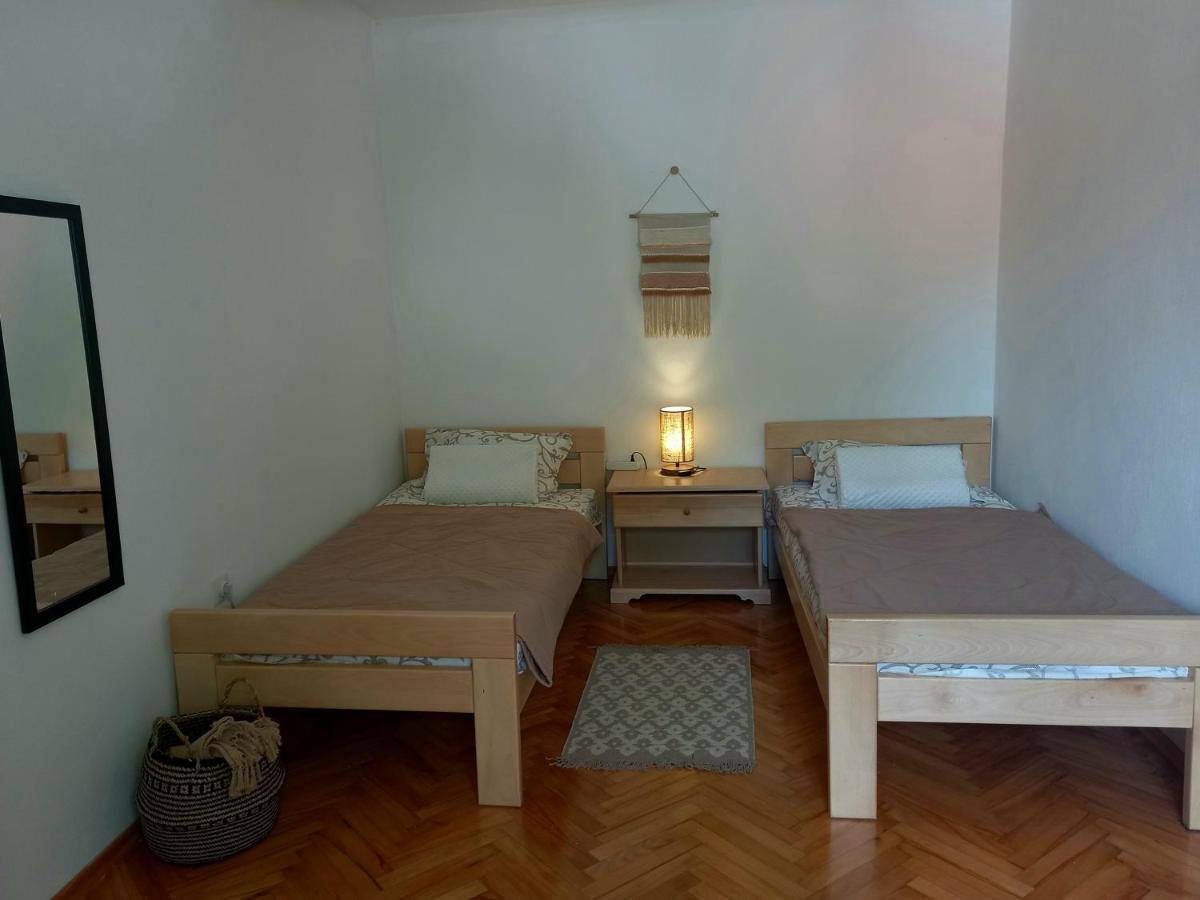 Konak Ugnji-Village Cetynia Zewnętrze zdjęcie