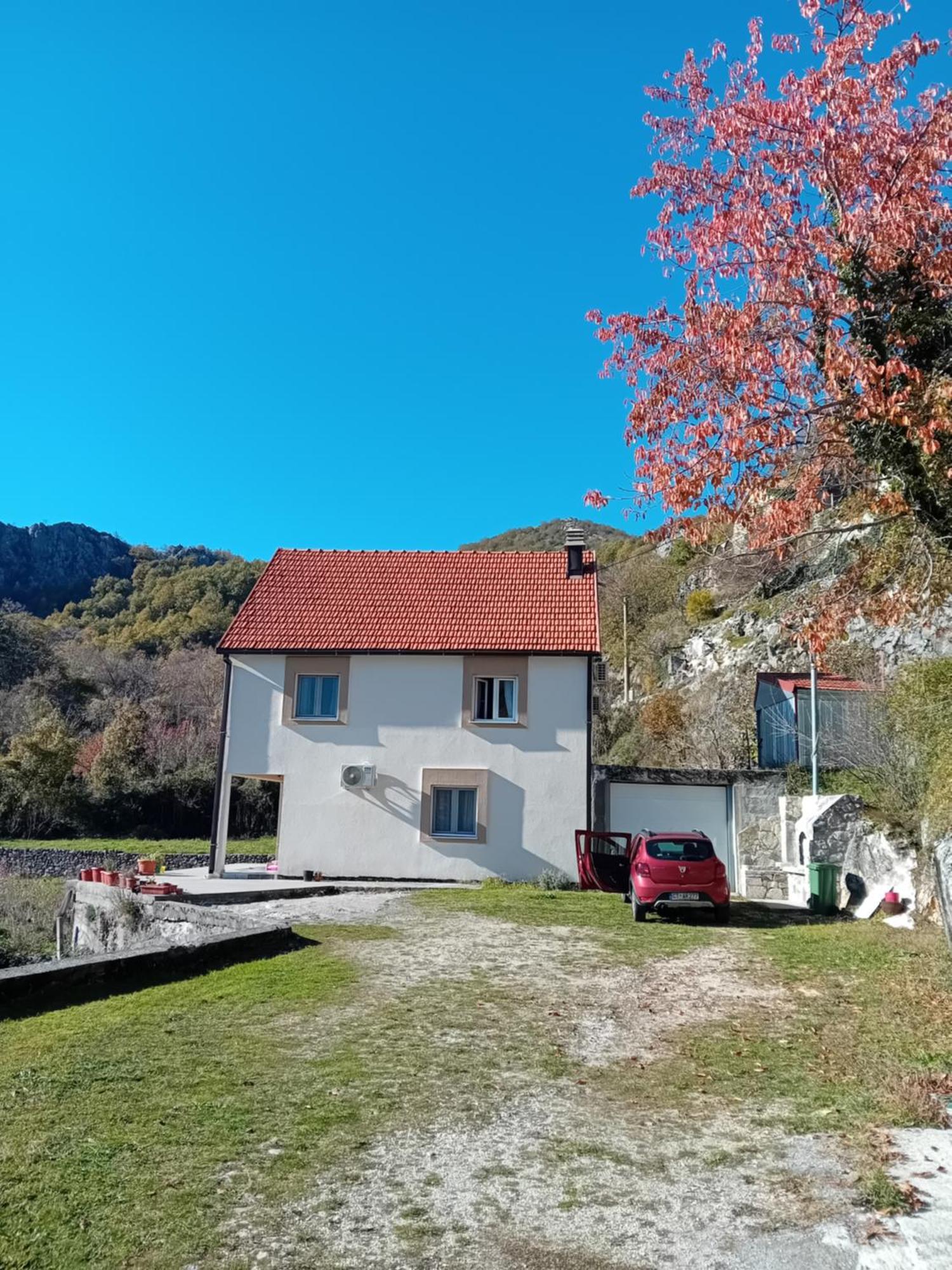 Konak Ugnji-Village Cetynia Zewnętrze zdjęcie